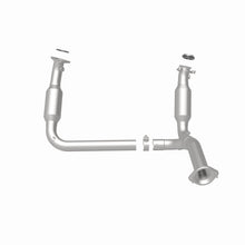Load image into Gallery viewer, MagnaFlow 07-08 Chevrolet Tahoe 5.3L Direct Fit Converter