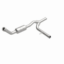 Load image into Gallery viewer, MagnaFlow Direct Fit Catalytic Converter F-150 04-06 8 4.6L