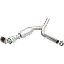 Load image into Gallery viewer, MagnaFlow Direct Fit Catalytic Converter 04-06 F-150 5.4 2WD P/S 49S