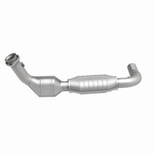 Load image into Gallery viewer, MagnaFlow Direct Fit Catalytic Converter 97 Ford F-150 5.4L (California)