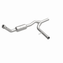 Load image into Gallery viewer, MagnaFlow Direct Fit Catalytic Converter F-150 04-06 8 4.6L