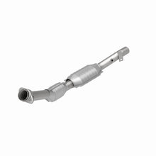Load image into Gallery viewer, MagnaFlow Direct Fit Catalytic Converter 01 Ford Lightning P/S