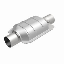 Load image into Gallery viewer, MagnaFlow Universal Catalytic Converter 2 W/Single O2 Boss