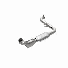 Load image into Gallery viewer, MagnaFlow Direct Fit Catalytic Converter 01 Ford Lightning 5.4L