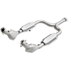 Load image into Gallery viewer, MagnaFlow Direct Fit Catalytic Converter 01-04 Ford Mustang 3.8L CA