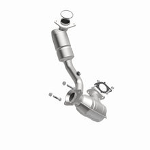 Load image into Gallery viewer, MagnaFlow Direct Fit Catalytic Converter 00-03 Ford Taurus 3.0L