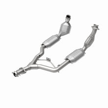 Load image into Gallery viewer, MagnaFlow Direct Fit Catalytic Converter 96-98 Ford Mustang 3.8L
