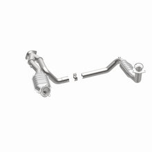 Load image into Gallery viewer, MagnaFlow DF Cat. Conv 02-06 Cadillac Truck. 8 5.3L Dual Conv. Y-Pipe Assy 2wd/Chevy Truck 99-07