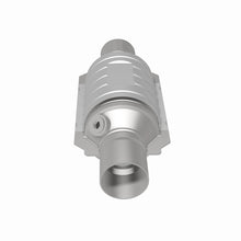 Load image into Gallery viewer, MagnaFlow Universal Catalytic Converter 2.25 with single O2 OEM