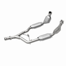 Load image into Gallery viewer, MagnaFlow Direct Fit Catalytic Converter 96-98 Ford Mustang 3.8L
