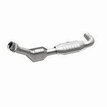 Load image into Gallery viewer, MagnaFlow Direct Fit Catalytic Converter 99-00 Ford F-150 4.2L 2WD D/S