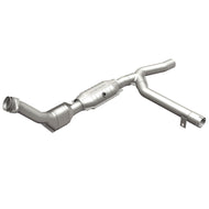 MagnaFlow Direct Fit Catalytic Converter 00-01 Ford F-150 4.6L 2wd