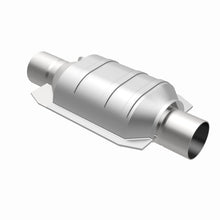 Load image into Gallery viewer, MagnaFlow Universal Catalytic Converter 2 W/Single O2 Boss