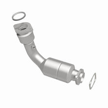 Load image into Gallery viewer, MagnaFlow Direct Fit Catalytic Converter 08 G8 GT 6.0L Passenger Side OEM