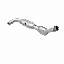 Load image into Gallery viewer, MagnaFlow Direct Fit Catalytic Converter 99-00 Ford F-150 4.2L 50S