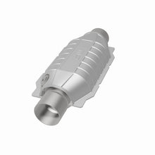 Load image into Gallery viewer, MagnaFlow Universal Catalytic Converter 2 Single O2 Boss