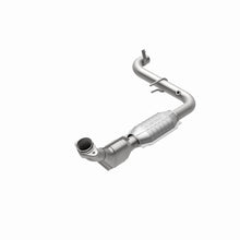 Load image into Gallery viewer, MagnaFlow Direct Fit Catalytic Converter 01 Ford Lightning 5.4L
