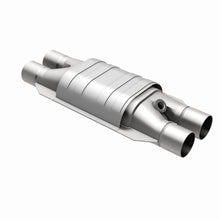 Load image into Gallery viewer, MagnaFlow Universal Catalytic Converter 2 D/D W/O2 Boss