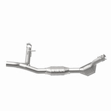 Load image into Gallery viewer, MagnaFlow Direct Fit Catalytic Converter 99 F-150 5.4L V8 P/S 2WD