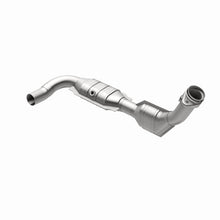 Load image into Gallery viewer, MagnaFlow Direct Fit Catalytic Converter 99-00 Ford F-150 4.6L