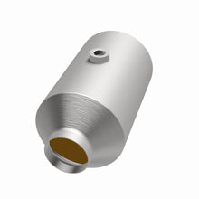 Load image into Gallery viewer, MagnaFlow Universal Catalytic Converter 2.50 Mid O2 CA