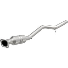 Load image into Gallery viewer, MagnaFlow DF Catalytic Conv 05-07 Chrysler 300 P/S / 06-07 Dodge Charger P/S / 05-07 Magnum P/S