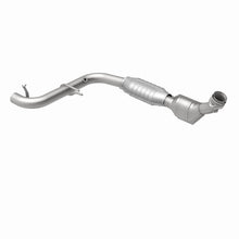 Load image into Gallery viewer, MagnaFlow Direct Fit Catalytic Converter 01 Ford Lightning 5.4L