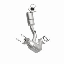 Load image into Gallery viewer, MagnaFlow Direct Fit Catalytic Converter 00-03 Ford Taurus 3.0 Front