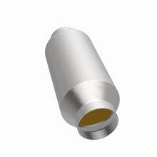 Load image into Gallery viewer, MagnaFlow Universal Catalytic Converter 2 inch C/C spun body
