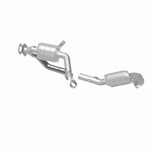Load image into Gallery viewer, MagnaFlow Direct Fit Catalytic Converter 96-99 Ford Taurus3.0L 50S