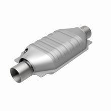 Load image into Gallery viewer, MagnaFlow Universal Catalytic Converter 3 Single O2 Boss