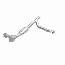 Load image into Gallery viewer, MagnaFlow Direct Fit Catalytic Converter 99 F-150 5.4L V8 P/S 2WD