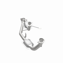 Load image into Gallery viewer, MagnaFlow Direct Fit Catalytic Converter 96-99 Ford Taurus3.0L 50S