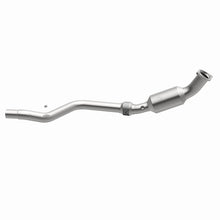 Load image into Gallery viewer, MagnaFlow DF Catalytic Conv 05-07 Chrysler 300 D/S / 06-07 Dodge Charger D/S / 05-07 Magnum D/S