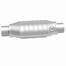 Load image into Gallery viewer, MagnaFlow Universal Catalytic Converter 2 Single O2 Boss