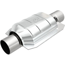 Load image into Gallery viewer, MagnaFlow Universal Catalytic Converter 2 W/Single O2 Boss