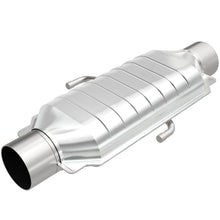 Load image into Gallery viewer, MagnaFlow Universal Catalytic Converter 3/3 W/2Air