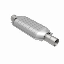 Load image into Gallery viewer, MagnaFlow Universal Catalytic Converter 2.5 Single O2 Boss
