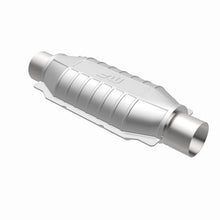 Load image into Gallery viewer, MagnaFlow Universal Catalytic Converter 2 Single O2 Boss