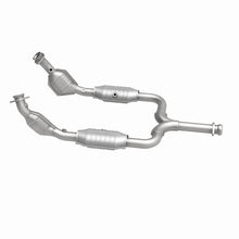 Load image into Gallery viewer, MagnaFlow Direct Fit Catalytic Converter 2003 Ford Mustang 3.8L