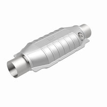 Load image into Gallery viewer, MagnaFlow Universal Catalytic Converter 2 Single O2 Boss