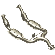 Load image into Gallery viewer, MagnaFlow Direct Fit Catalytic Converter 94-95 Ford Mustang 3.8L Tier 1 (California)