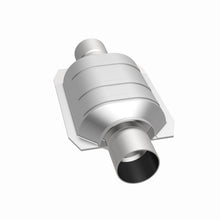 Load image into Gallery viewer, MagnaFlow Universal Catalytic Converter 2 W/Single O2 Boss