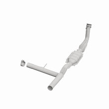Load image into Gallery viewer, MagnaFlow Direct Fit Catalytic Converter 2005 Ford F150 V8
