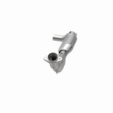 Load image into Gallery viewer, MagnaFlow Direct Fit Catalytic Converter 01 Ford Trucks 5.4L