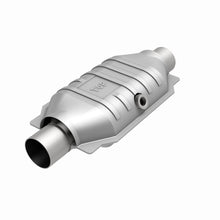 Load image into Gallery viewer, MagnaFlow Universal Catalytic Converter 2.5 Midbed O2 CA OBDII Ul