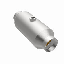 Load image into Gallery viewer, MagnaFlow California Grade Universal Converter 11-15 Mercedes-Benz G550 V8 5.5L