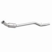 Load image into Gallery viewer, MagnaFlow DF Catalytic Conv 05-07 Chrysler 300 P/S / 06-07 Dodge Charger P/S / 05-07 Magnum P/S