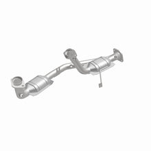 Load image into Gallery viewer, MagnaFlow Direct Fit Catalytic Converter 96-99 Ford Taurus3.0L 50S