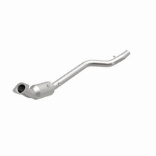 Load image into Gallery viewer, MagnaFlow DF Catalytic Conv 05-07 Chrysler 300 P/S / 06-07 Dodge Charger P/S / 05-07 Magnum P/S